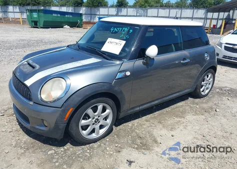 2008 Mini Cooper S из США, поврежденный, VIN WMWMF73598TT93908